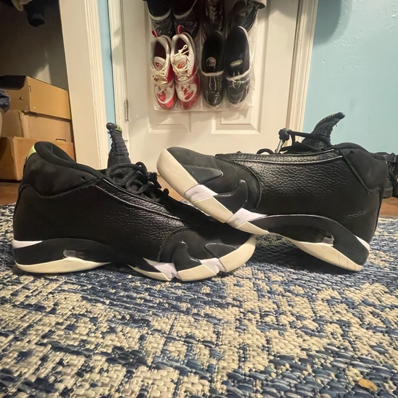 Jordan 14 - Picture 2 of 5